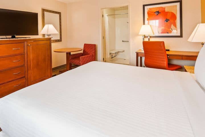 Room 11 of 29